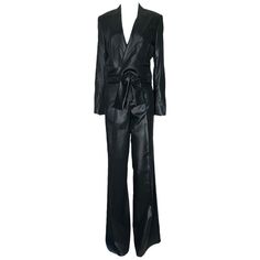 UNWORN Gucci by Tom Ford Y2K 2000 Tuxedo Style Black Wrap Jacket Pants Suit 40 | From a unique collection of rare vintage Trouser Pant Suits at https://www.1stdibs.com/fashion/clothing/suits-outfits-ensembles/trouser-pant-suits/. Luxury Long Sleeve Fall Pantsuit, Luxury Long Sleeve Pantsuit For Fall, Chic Full Length Suits For Fall, Chic Full-length Fall Suits, Chic Full Length Fall Suits, Tom Ford Pants, Gucci By Tom Ford, Tom Ford Gucci, Gucci Jacket