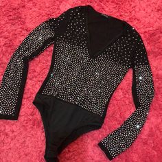 Never Used! Smoke Free Home! Super Cute Fitted V-neck Bodysuit For Party, Fitted V-neck Party Bodysuit, Glamorous Party Bodysuit With V-neck, Glamorous V-neck Bodysuit For Party, Chic Winter Party Bodysuit, Glamorous V-neck Bodysuit For Night Out, Chic Bodysuit For Club And Party Season, Chic Sequined Bodysuit For Night Out, Summer Embellished Bodysuit For Night Out