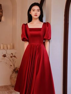 Red evening dress, charming princess dress,square neck party dressMaterial:satinColor:As shown in figure color or custom colorBack details:lace-upDress type:A-lineNeckline:square neckStyle:sweet&ltp&gtFeatures:pearl&lt/p&gt&ltbr/&gt&ltp&gtThis dress could be custom made, there are no extra cost to do custom size and color.&lt/p&gt&ltbr/&gt&ltp&gt1, If the color is customized, please note the color & card number.&lt/p&gt&ltbr/&gt&ltp&gt2,You can choose standard size or custom size . If dress is custom made, we need to size as following:&lt/p&gt&ltbr/&gt&ltp&gt*Bust__________inch/cm&lt/p&gt&ltbr/&gt&ltp&gt*Waist __________inch/cm&lt/p&gt&ltbr/&gt&ltp&gt*Hips __________inch/cm&lt/p&gt&ltbr/&gt&ltp&gt*Nipple to Nipple__________inch/cm&lt/p&gt&ltbr/&gt&ltp&gt*Shoulder to Bust _______cm/inch (me Fitted Bodice Square Neck Evening Dress For Prom, Square Neck Evening Dress With Fitted Bodice For Prom, Fitted Satin Dress With Square Neck For Evening, Elegant Red A-line Satin Dress, Square Neck Evening Dress For Prom Season, Fitted Satin Prom Dress With Square Neck, Elegant Square Neck Satin Dress For Prom, Fitted Satin Dress With Square Neck For Prom, Satin Evening Dress With Square Neck