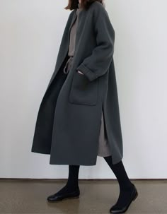 Fall Fashion Coats, Inspiration Mode, Looks Style, Minimal Fashion, Look Fashion, Fashion Photo, Fall Fashion, Minimalist Fashion, Style Fashion