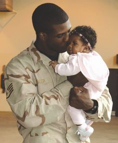 good list of things to do to help Ryker and Lily while Daddy is away Black Mom And Daughter, Daughter And Dad, Vacation Images, Holding A Baby, Black Soldier, In His Arms, Mom And Daughter, A Soldier