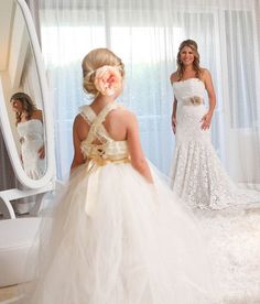 36 Cute Wedding Photo Ideas of Bride and Flower Girl | http://www.deerpearlflowers.com/36-cute-wedding-photo-ideas-of-bride-and-flower-girl/ Bridal Gown Styles, Wedding Morning, Flower Girl Dresses Tutu, Bridal Pictures, Blush Bridal, Pics Ideas, Flower Girl Dresses Tulle