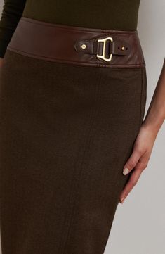 Pencil Skirt Aesthetic, Ponte Skirt, Equestrian Aesthetic, Fly Outfit, Slim Skirt, Fall Inspiration, Leather Pencil Skirt, Wool Skirt, Fashion Fall