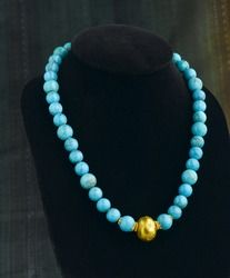 Beautiful turquoise necklace decorated by gold Turquoise Gemstone Beads Pendant Jewelry, Turquoise Gemstone Necklaces With Round Beads, Elegant Turquoise Jewelry With Natural Stones, Elegant Single Strand Turquoise Necklace, Elegant Turquoise Necklace With Round Pendant, Elegant Turquoise Single Strand Necklace, Elegant Gold Turquoise Gemstone Necklace, Elegant Yellow Gold Turquoise Pendant Necklace, Long Necklace With Gold Beads For Jewelry Making