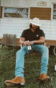 Bar Outfit Night Men Summer, Tennessee Mens Fashion, Mens Rugged Style Rustic, White Cowboy Hat Outfit Men, Ranch Outfit Men, Mens Ranch Style, Country Grunge Outfits Men, Cowboy Pictures Western, Outfits With Cowboy Boots Men