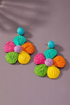 Fashionable Earrings, Flower Drop Earrings, Woven Raffia, Large Earrings, Bead Jewellery, Floral Earrings, Trendy Jewelry, Large Flowers, Chic Boutique