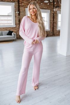 Make every day feel like a special day in the Stephanie Cozy Loungewear Set! Enjoy the soft, cozy fabric that keeps you comfortable all day and night. Come alive and feel amazing! Model Info: Models are 5'7", Size 2, wearing smalls Material: 85% Polyester + 10% Viscose + 5% Elastane Size Chart (INCH) Sizes Bust Waist Hip Shoulder Sleeve_Length Length Inseam Bottoms Hem_Width Outseam Relax Relax Relax Relax Relax Relax Relax Relax Relax Relax S 42.5 26.4 38.6 25.6 17.3 25.0 29.4 24.6 40.2 41.3 M Cozy Set Outfit, Plus Size Lounge Wear Outfit, Comfy Home Outfits, Lounge Wear Sets, Wfh Outfits, Designer Loungewear, Womens Loungewear Sets, Lounge Outfits, Stylish Loungewear