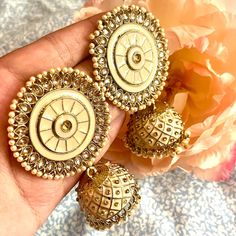 Brand New Gorgeous Oversized High Quality Indian Earrings. Gorgeous Golden Stones & Cream Beaded Work Round Shaped On Top & Jhumka On Bottom Perfect For Any Occasions. Elegant Jhumkas With Mirror Work For Navratri, Gold Bollywood Style Jhumkas, Bollywood Chandbalis For Navratri, Elegant Jhumkas With Mirror Work, Chandbali Jhumkas For Eid, Round Tilla Jhumkas, Festive Chandbalis For Navratri, Eid Festival Chandbali Jhumkas, Heavy Jhumkas For Festive Occasions