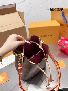 BRC Fashion Lu-Vi Bags - 14957 A+ Excellent Quality copies; Contact us if you've any questions in your mind. Hermes Bags, Crossbody Tote, New Instagram, Cute Bag, Prada Bag, Dior Bag, Crossbody Shoulder Bag, Fashion Games, Louis Vuitton Bag