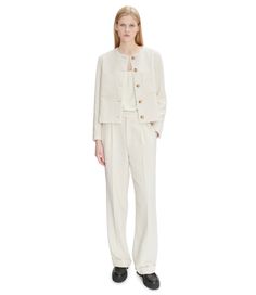 AAD-1 Formal Cropped Jacket With Pockets, White Tailored Cropped Blazer, Cream Cropped Jacket With Pockets For Work, Beige Cropped Formal Outerwear, Beige Cropped Outerwear For Formal Occasions, White Cropped Outerwear For Formal Occasions, White Cropped Formal Outerwear, Formal Beige Cropped Outerwear, Formal White Cropped Outerwear