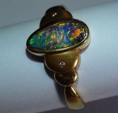 20.90 Ct 18K Solid Gold Gem Boulder Opal Diamond Ring * Boulder Opal Ring, Opal Diamond Ring, Color Ring, Boulder Opal, Opal Auctions, Opal Jewelry, Opal Rings, Brilliant Cut Diamond, Bouldering