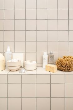 the bathroom counter is clean and ready to be used by someone who likes to wash their hands