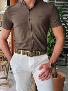 🔥 NEW COLLECTİON Collection : SPRİNG / SUMMER - 21 Product : Slim-Fit with self-patterned button collar with short sleeve shirt khakiColor code : KHAKİ Available Size : S-M-L-XL-XXL-3XLShirt material : %100 Polyamide Machine washable : No Fitting : slim-fit Remarks : Dry Clean Only Package included : Shirt Summer Wedding Suits, Khaki Shirt, Mens Fashion Suits, Khaki Color, White Embroidery, Color Code, Shirt Sale, Patterned Shorts, Mens Summer