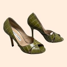 New Manolo Blahnik Alligator Green Heels Size 35.5 // 5 Us. 4" Heel New With Tags! Never Worn. Comes With Box And Dust Bag Smoke And Pet Free Home. Please Ask All Questions Before Purchasing! Manolo Blahnik Heels Green, Heels Green, Manolo Blahnik Heels, Green Heels, Blahnik Shoes, Manolo Blahnik Shoes, Manolo Blahnik, Alligator, Shoes Women Heels