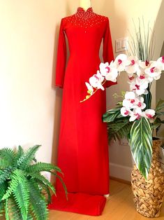 Elegant Red Short Sleeve Ao Dai, Red Long Sleeve Ao Dai For Evening, Red Formal Fitted Ao Dai, Red Fitted Long Sleeve Ao Dai, Red Fitted Full-length Ao Dai, Colored Pants, Fitted Suit, Double Layer, Color Matching