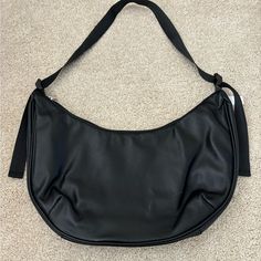 Gap Vegan Leather Sling Bag Nwt Sf/1 Cat Home Black Faux Leather Baguette Bag With Adjustable Strap, Casual Faux Leather Hobo Bag With Detachable Strap, Casual Faux Leather Crossbody Hobo Bag, Casual Gap Bags For Everyday Use, Gap Bag, Cat Home, Leather Sling Bag, Sling Bag, Crossbody Bags