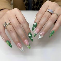 Bunny Nails Designs, Nail Ideas Sparkle, Easter Nail Art Ideas, Mc Nails, Green Acrylic Nails, Easter Nail, Glitter Rosa, Bunny Nails, Easter Nail Art