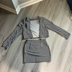 **Never Worn** Black And White Checked Skirt Set. The Second Picture Shows The Style, While The First Picture Displays The Actual Outfit And Color Trend. Picture Displays, Checked Skirt, Winter Closet, Skirt Sets, Picture Display, Wearing Black, Color Trends, One Pic, Picture Show