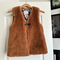 Zara Kids Faux Fur Vest Size: 11/12 Girls Excellent Condition ( Never Worn.. Still Has Tag) Super Soft & Cozy Offers Welcome Cute Brown Winter Outerwear, Faux Fur Vest, Zara Kids, Faux Fur Vests, Zara Jackets, Fur Vest, Kids Jacket, Faux Fur, Jackets & Coats