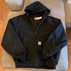 This Is A Brand New Vintage Carhartt Brand Duck Active Jacket Or Model Jr105 In Black. New And Never Worn, But The Tags Have Been Removed. Size Is 4xl. Made In Usa. Shell 100% Cotton. Body Lining 100% Polyester. Style For Men Winter, Man Clothes Style, Men’s Hoodies, Trendy Hoodies Men, Carhartt Mens Outfits, Black Mens Clothing Styles, Guy Street Wear, Guys Christmas Gifts, Men Jacket Outfit