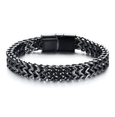 SPECIFICATIONSStyle: PunkShape\pattern: ChainOrigin: CN(Origin)Model Number: A6957Metals Type: Zinc AlloyMetals Type: Stainless SteelMaterial: MetalItem Type: BraceletsGender: UnisexFine or Fashion: FashionCompatibility: All CompatibleClasp Type: MAGNETChain Type: Link ChainBracelets Type: Chain & Link Bracelets Hip Hop Party, Biker Jewelry, Party Rock, Silver Polish, Diy Bracelet Designs, Rock Jewelry, Casual Jewelry, Braided Bracelet, Estilo Punk