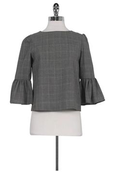 Current Boutique-Alice & Olivia - Plaid Flutter Sleeve Top Sz XS Casual Bell Sleeve Blouse For Fall, Fitted Casual Blouse For Fall, Casual Flutter Sleeve Blouse For Fall, Spring Stretch Blouse For Business Casual, Chic Fall Blouse With Flutter Sleeves, Chic Blouse With Flutter Sleeves For Fall, Fall Stretch Tops With Bell Sleeves, Plaid Top For Fall Workwear, Chic Plaid Tops For Office