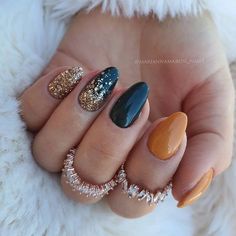 Fall Manicure Ideas Almond Shape, Fall Anc Nail, Thanks Giving Nails Color, September And October Nails, Acrylic Nails Autumn 2023, November Nails Gel Short, Thanksgiving Nails Fall Almond, October 2023 Nail Trends, September 2023 Nail Ideas