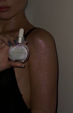 Introducing Shimmer - your new best friend for makeup and body care. This waterproof shimmer in a pink shade gives your skin a radiant and glowing finish, ensuring long-lasting wear and flawless coverage all day. Perfect for creating a luminous makeup look and enhancing the natural beauty of your skin. Makeup Highlighter Aesthetic, Body Shimmer Glowing Skin, Cinderella Ball, Body Highlighter, Luminous Makeup, Ball Costume, Body Shimmer, Glitter Spray, Business Board