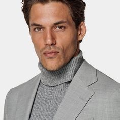 Tailored in light grey, this slim-cut blazer offers a sharp, fitted silhouette. Featuring a natural shoulder, single-breasted closure, wide notch lapel, jetted pockets, and half-canvas construction for added structure. Cut Blazer, Tuxedo Pants, Wool Flannel, Suits And Jackets, Short Coat, Fitted Silhouette, Tie Shoes, Tie And Pocket Square, Pocket Square