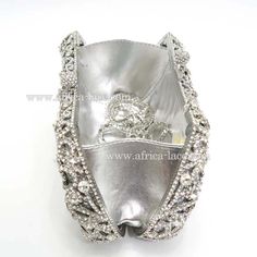 100% handmade evening bags. For Women Who Go For Shopping, Dating, Evening Party or Wedding.Manufacturing time 3-5 days, shipping time 3-5 days.  Send us inquiry for wholesale or OEM production. Silver Crystal Bag For Gift, Silver Crystal Bags As Gifts, Silver Crystal Bags For Gifts, Silver Crystal Rectangular Bag, Silver Rectangular Crystal Bag, Rectangular Silver Crystal Bag, Silver Clutch Evening Bag For Party, Silver Clutch With Rhinestones As Gift, Silver Bling Evening Bag For Gift