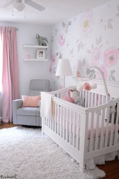 Vintage Nursery Decor, Nursery Pink, Vintage Floral Wallpapers, Girl Nursery Room, Baby Wallpaper, Baby Room Design, Nursery Baby Room, Removable Wall Murals, Vintage Nursery