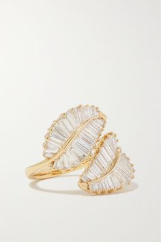 Diamonds are one of Anita Ko's favorite precious stones to work with - each one is carefully selected and handset. Showcasing the baguette cut, this 'Palm Leaf' ring is made from 18-karat gold and shaped to the likeness of interlocking fronds. Wear yours with mixed metal bands across other fingers. Leaves Ring, Anita Ko, Gold Diamond Ring, Baguette Cut Diamond, Leaf Ring, Fine Jewels, Baguette Cut, Palm Leaf, Baguette Diamond