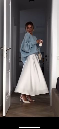 Cute Winter Church Outfits For Women, Wearing Dress In Winter, Quiet Luxury Women Outfit, Winter White Outfit Dressy, Latin Mass Outfit, Pretty Modest Outfits, Feminine Chic Outfits, Smart Casual Evening Outfit Women, Modest Dress Aesthetic