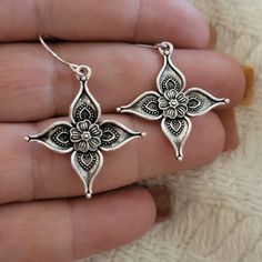 Vintage Style Lotus Flower Silver Drop Earrings Boho Festival. So Pretty I Accept Reasonable Offers And Discount Bundles!! Check Out My Other Listings And Follow Me!! I Have Over 4500 Listings And I Offer Buy2 Get 3rd Free Or 30% Off 5+ Items At Poshmark.Com/Closet/Pepepizzazz On Posh App, Use My Invite Code "Pepepizzazz" For Extra $10 Coupon Silver Bohemian Flower-shaped Earrings, Bohemian Silver Flower Shaped Earrings, Bohemian Silver Flower-shaped Earrings, Bohemian Flower-shaped Pierced Earrings, Bohemian Flower-shaped Earrings, Nickel-free Bohemian Flower Earrings, Bohemian Flower Earrings Nickel Free, Bohemian Flower Shaped Earrings, Silver Bohemian Flower Earrings