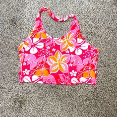 Shein Cropped Hawaiian Halter Top. Size Large. Brand New. Fits Tts Or A Little Small, But Has Lots Of Stretch. Shein Hawaii Outfits, Fitted Pink Tops For Poolside, Fitted Pink Top For Poolside, Pink Stretch Tops For Beach, Fun Pink Tops For Beach Season, Fun Pink Tops For Vacation, Fun Pink Top For Beach Season, Stretch Pink Tops For Vacation, Pink Fitted Tops For Beach Season