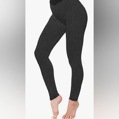 New Leggings In Dark Gray & Black & Size Small. This Pattern Is Carried Throughout The Leggings Even On The Waistband. Relaxed Waist Is Approximately 12" Across And Stretches To Approximately 13". Relaxed Length Is Approximately 34.5" And Stretches To Approximately 37". Made Of 82% Polyester & 18% Spandex Of The Four Way Stretch Leggings Fabric, It's Super Skin Friendly To Wear And With Great Compression To Slims, Conforms, And Contours With Each Pose And Movement. Moderate Thickness, Non See Th Fitted Breathable Black Leggings, Black Breathable Fitted Yoga Pants, Fitted Black Leggings For Gym, Black Fitted Leggings For Gym, Black Fitted Gym Leggings, High Stretch Breathable Black Pants, Fitted Breathable Black Pants, Black Breathable Fitted Pants, Fitted Black Breathable Pants