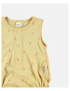 Brand: Petit Oh Reference: 111018008 Color: Yellow Materials: 100% pima cotton Intended Age: Baby Boy, Toddler Boy Description: Sleeveless nappy cover romper, with popper fasteners between the legs so it is easy to put on and take off. Light, comfortable and easy to wear. Made of our Pima cotton, it is ideal for the baby's delicate skin from the first day to age two. You can use it to go out for a walk, to go to the beach or simply to stay at home. Size Guide: Summer Cotton Bubble Romper With Button Closure, Summer Bodysuit With Buttons, Playful Sleeveless Spring Bodysuit, Spring Sleeveless Playful Bodysuit, Spring Cotton Bubble Romper With Buttons, Cotton Bubble Romper With Buttons For Spring, Playful Sleeveless Cotton Bodysuit, Spring Cotton Bubble Romper With Button Closure, Sleeveless Yellow Cotton Bubble Romper