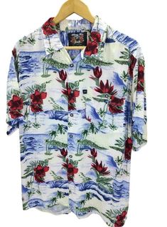 100% Rayon HAWAIIAN Hang Ten Shirt Aloha Beach Vintage 1980's Rockabilly Shirt Hibiscus Flower Aloha Beach Floral Surf Buttondown Size Medium STEP ON HOW TO OWN THIS ITEMS: 1) Please read all the description carefully before make any purchasing. Somehow, if you have any questions feel free to ask. 2) Please check and understand the measurements given. 3) DETAILS : - Size on tag : Small. But fits today Medium. (Please refer manual measurements given) Armpit to armpit : 23 "inches Length from back Top collar to bottom : 31 "inches Items Condition : Good Condition Pre-owned; good condition for its age 4) PAYMENT And SHIPPING: We will accept payment by "PAYPAL" ONLY. The package will be shipped once we have comfirmed receive a completed/final payment. Tracking number will be provided soon the Rockabilly Shirts, Beach Floral, Beach Vintage, Aloha Beaches, Hang Ten, Hibiscus Flower, Hibiscus Flowers, Festival Season, Hibiscus