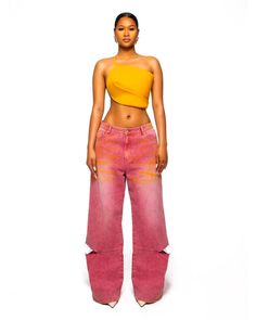 Aster Acid Jeans Sequin And Jeans Outfit, Two Tone Denim Outfit, Atlanta Greek Picnic Outfits, Uk Street Style 2023, Spring Outfits 50 Degrees, Pink And Mustard Outfit, Pink Jeans Outfit Black Women, Walking Around Outfit Summer, Everyday Outfits With Sneakers