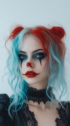 Easy Scary Clown Makeup, Halloween Clown Costumes, Clown Hairstyles, Halloween Makeup Kids, Easy Clown Makeup, Maquillage Halloween Simple, Clown Hair, Makeup Clown, Scary Clown Makeup