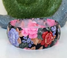 Vintage Plastic Lucite Bangle Summer Bracelet Abstract Flower Colored Patterns - Etsy Ukraine Multicolor Flower Stretch Bracelet As Gift, Plastic Ring, Acrylic Plastic, Summer Bracelets, Abstract Flowers, Colorful Flowers, Color Patterns, Bangles, Flowers