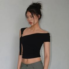 SPECIFICATIONSBrand Name: OLCooLStyle: StreetwearAge: JUNIOROrigin: Mainland US(Origin)CN: ZhejiangSeason: SummerClothing Length: shortï¼?-16inchï¼?/span>Decoration: asymmetricalElasticity: Non StrechSleeve Style: regularFabric Type: BroadclothMaterial: COTTONPattern Type: SolidSleeve Length(cm): shortï¼?-16inchï¼?/span>Fit: Fits true to size, take your normal sizePattern Them: otherTops Type: TEESRelease Date: Summer 2024Item Type: topsPlace Of Origin: US(Origin) (mainland)Gender: WOMENCollar: Skew CollarModel Number: ADT366Fit Type: SlimDrop Shipper: Support 1Measurement In CM size Bust(cm) Length(cm) S 66 40 M 70 41 L 74 42 XL 78 43 Black T Shirt Women, Y2k Aesthetic Black, E Girl Aesthetic, Streetwear Korean, Short Sleeve Design, Look Short, Summer Streetwear, Summer Crop Tops, Clothes Aesthetic