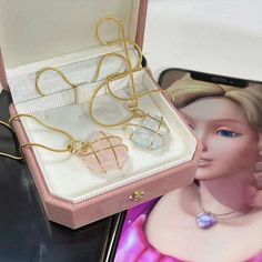 Accessoires Barbie, Cadeau Parents, Friendship Necklaces, Stone Pendant Necklace, Opal Crystal, Mua Sắm, Opal Necklace, Love Necklace, Crystal Heart