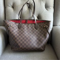 Louis Vuitton Damier Ebene Mm Neverfull Shoulder Bag With Gorgeous Red Lining. Bag Has Some Wear On The Straps And Around The Top Of The Bag But Is In Otherwise Good Shape. Does Not Come With The Pouch, Dust Bag, Box, Or Receipt. Louis Vuitton Damier Ebene, Damier Ebene, Louis Vuitton Bags, The Pouch, Authentic Louis Vuitton, Louis Vuitton Damier, Louis Vuitton Bag, Dust Bag, Bag Lady