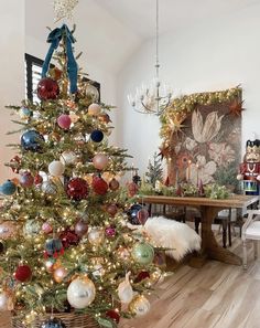 a decorated christmas tree in a living room