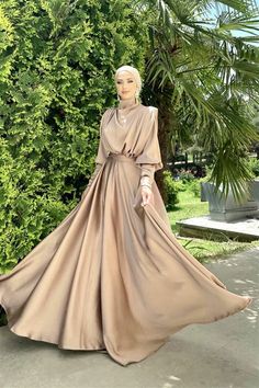 Muslim Prom Dress, Prom 23, Outfits Muslim, Muslim Evening Dresses, Islamic Dress, Dress Muslim, Dusty Rose Dress, Red Evening Dress, Muslim Dress