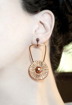 Long earrings Stylish clip on dangles Non pierced earring Statement jewelry Clip earrings Copper screw back earring Big dangle earrings Long https://www.etsy.com/listing/549982231/long-earrings-stylish-clip-on-dangles?utm_source=crowdfire&utm_medium=api&utm_campaign=api Vintage Barbies, Stylish Earring, Abstract Flower, Flower Jewelry