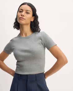 The ’90s Rib Tee Mid Heather Grey – Everlane Soft Gamine, The 90s, Sleeve Detail, Ribbed Fabric, Infant Tees, High Waist Jeans, Heathers, Selfies, Heather Grey