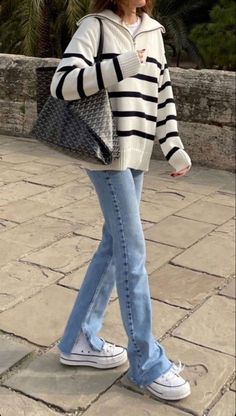 Stile Kendall Jenner, 2023 Lookbook, 00s Mode, Look Adidas, Skandinavian Fashion, Uni Outfits, Neue Outfits, Stockholm Fashion