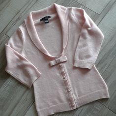 Brand New Without Tags!!! Pale Pink...100% Cashmere..Bow Detail...Beautiful Sweater!! Size Small..Measures Flat Across 15"..Length Is 24".... Pink Coquette Clothes, Coquette Winter, Coquette Clothes, Brown Bunny, Pink Coquette, Cashmere Color, Cropped Cardigan Sweater, Vogue Covers, Bunny Doll